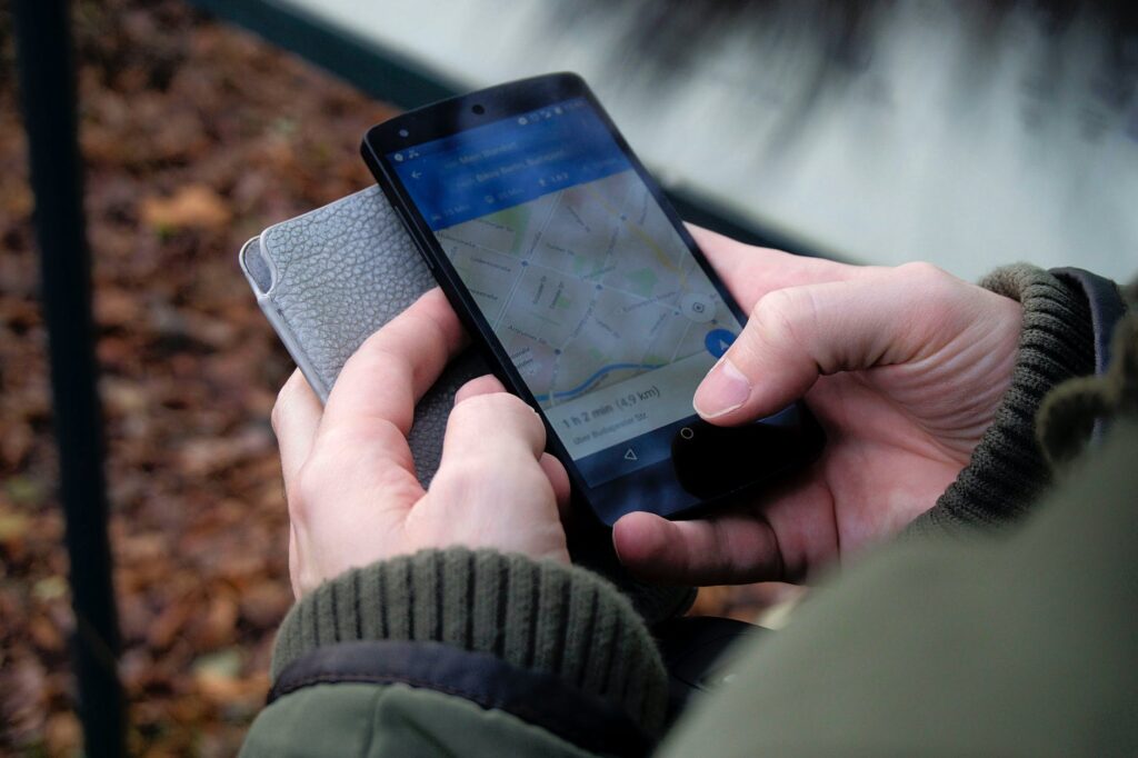 smartphone outside hiking technology